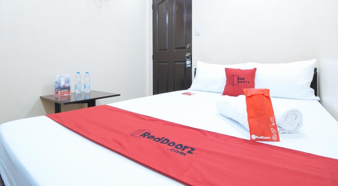 Reddoorz Plus At Canley Residential Pasig City Esterno foto