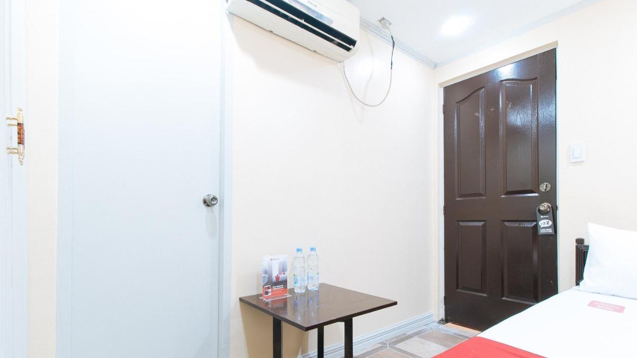 Reddoorz Plus At Canley Residential Pasig City Esterno foto