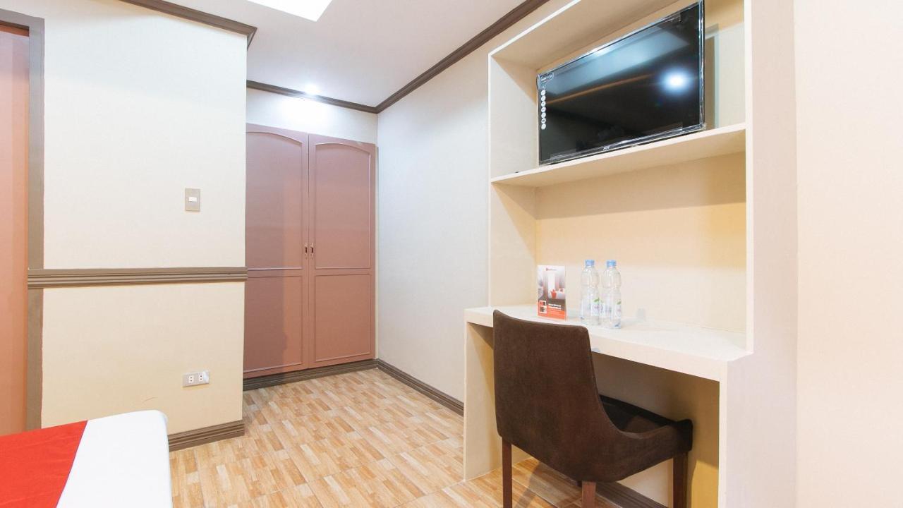 Reddoorz Plus At Canley Residential Pasig City Esterno foto