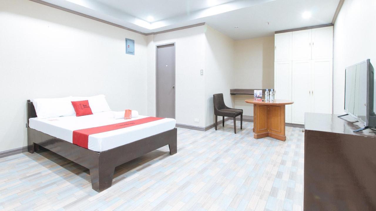 Reddoorz Plus At Canley Residential Pasig City Esterno foto