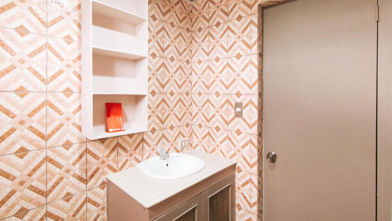 Reddoorz Plus At Canley Residential Pasig City Esterno foto